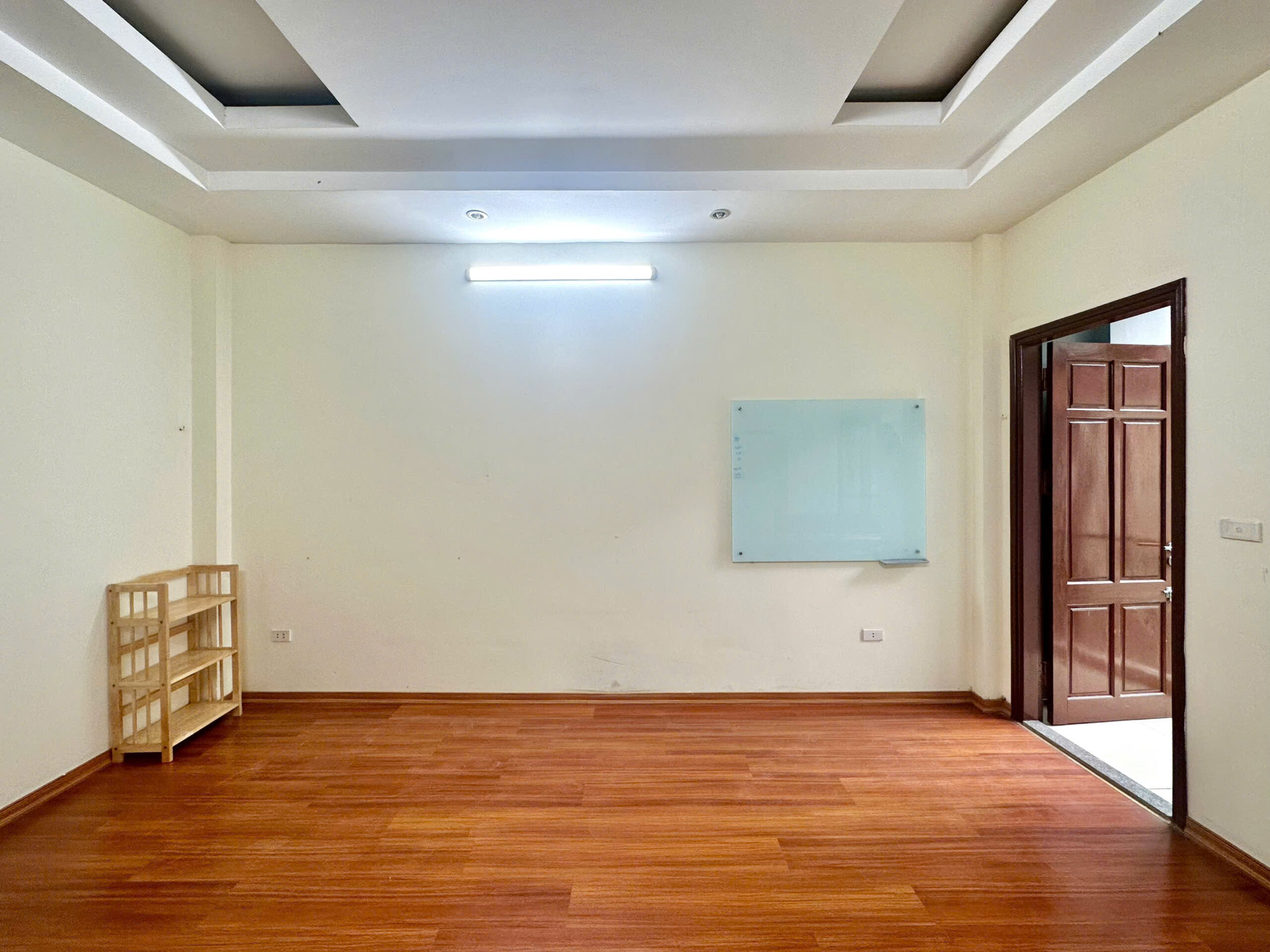 MT303 | Ngách Ngõ 25 Vũ Ngọc Phan - Image 2