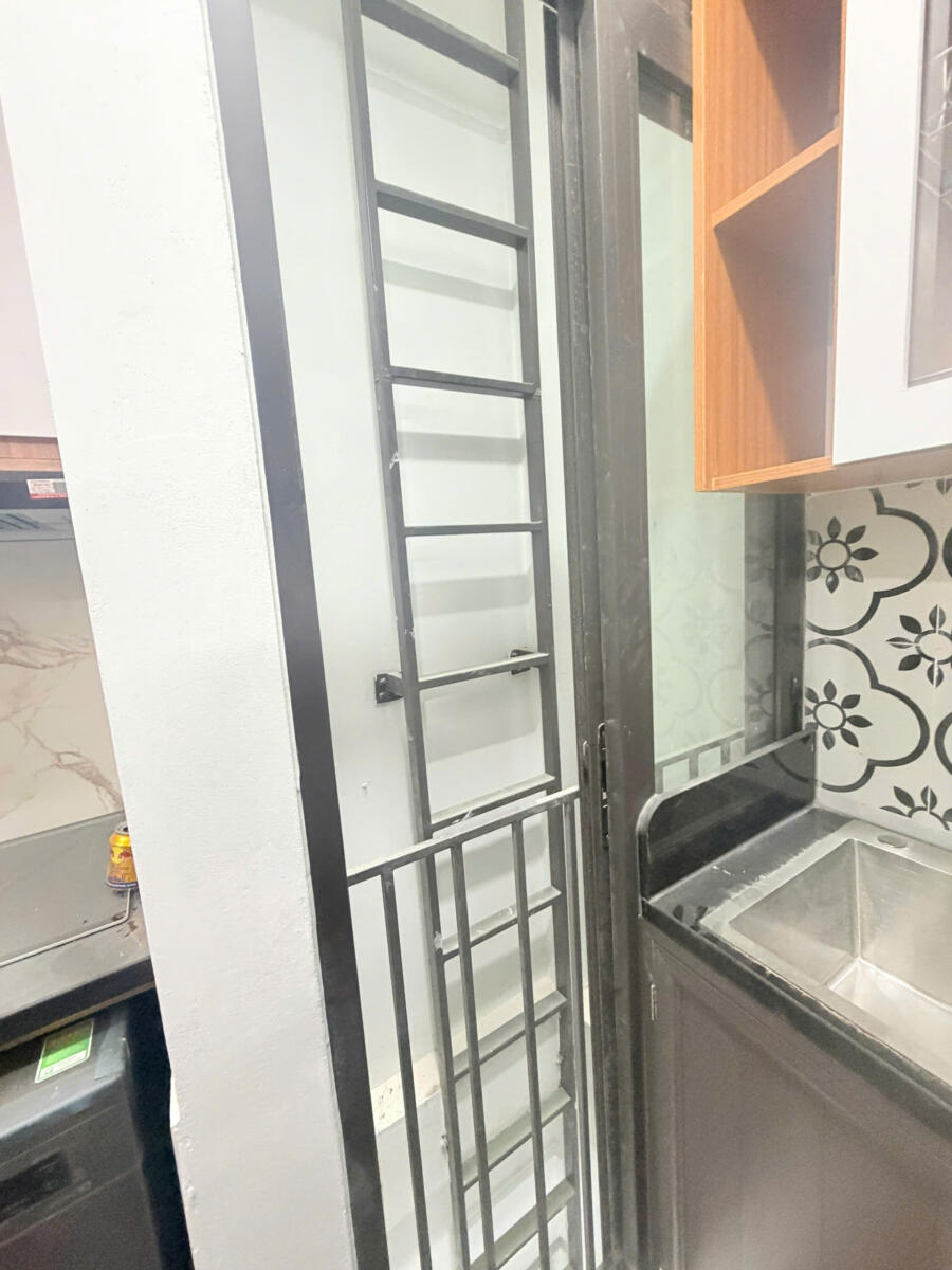 MT969 | Ngõ 196/8/9 Cầu Giấy, gần các trường Giao thông, Báo chí, Thủ đô, Sư phạm, Ngoại ngữ. - Image 2