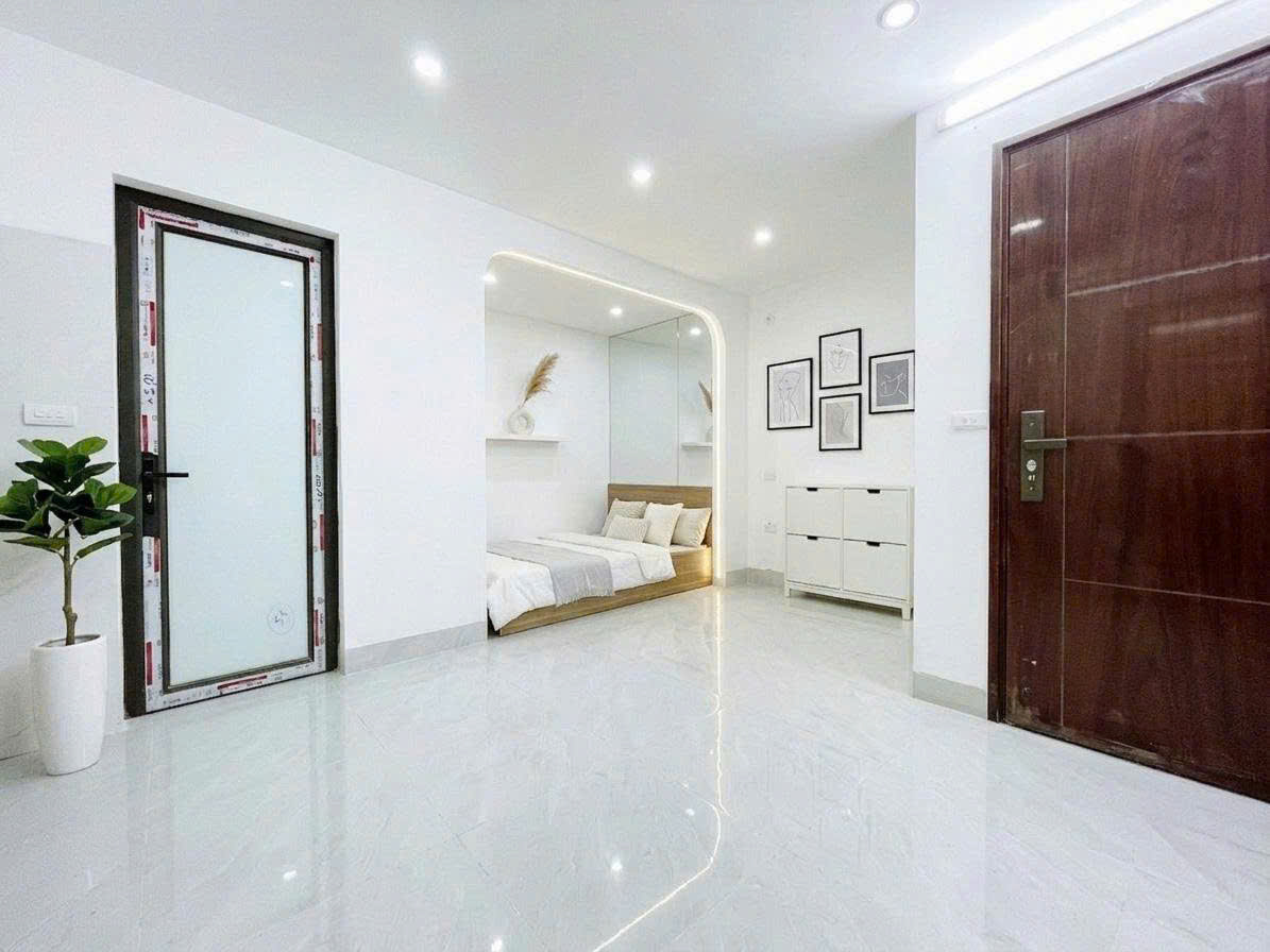 MT402 | Ngõ 378 Mỹ Đình, phường Mỹ Đình (ô tô đỗ cửa, cách mặt đường Mỹ Đình khoảng 10m).